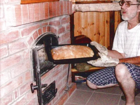 Садовая печь с варочной плитой, мангалом и коптильней